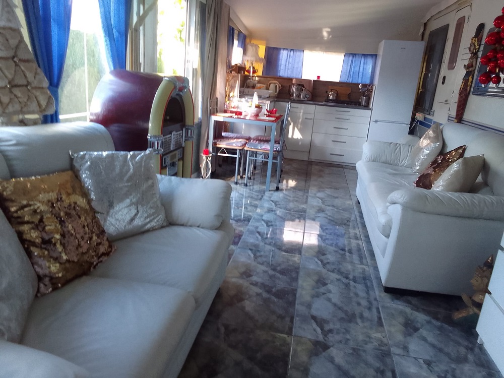 Hobby Touring Caravan & Awning For Sale On Camping La Torreta Campsite