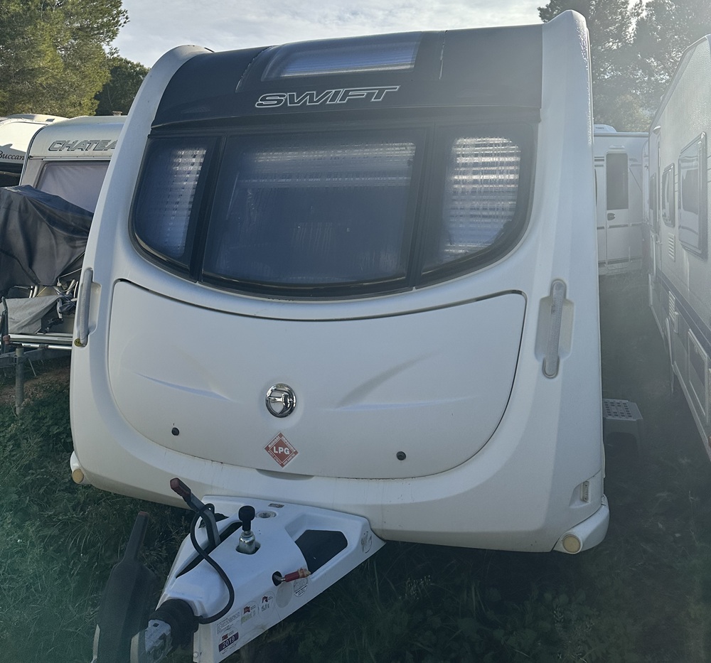 Swift Touring Caravan For Sale In Benidorm – €14,500