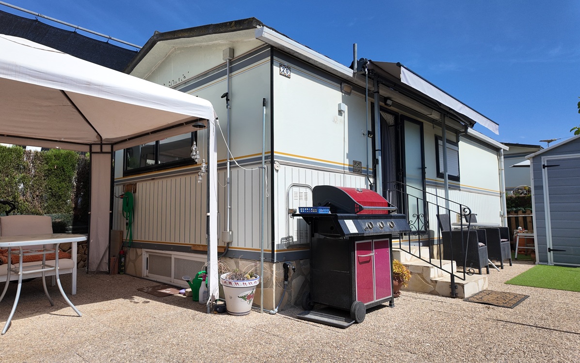 Mobile Home For Sale On Camping Benisol, Benidorm – £40,000