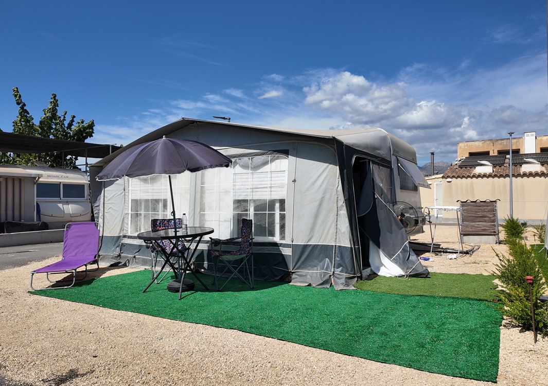 Swift Azzura Touring Caravan & Awning For Sale On Camping Benisol, Benidorm – €19,000